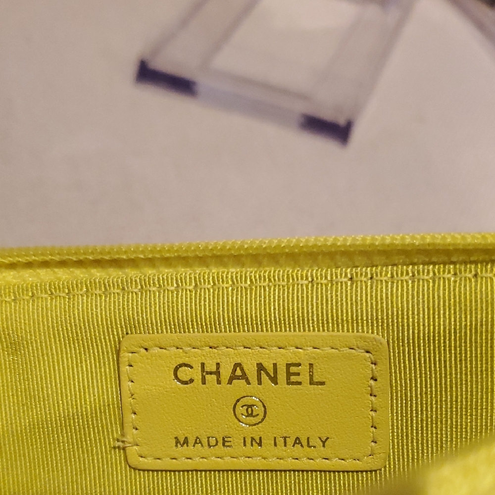 Chanel Yellow Quilted Wallet Set (2 pieces for sale) - Picture 9 of 17